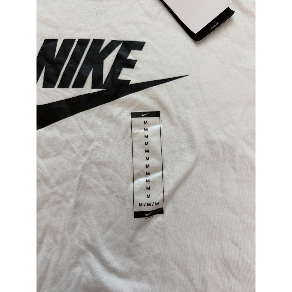 Nike Sportswear Essential Womens Cropped T-Shirt White Black Logo Medium New - Picture 8 of 8